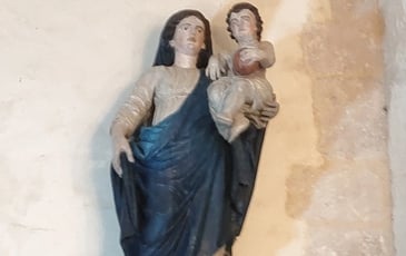 Visite guidée de l'église Notre-Dame et échanges avec la restauratrice d'une sculpture de la Vierge à l'Enfant remise en beauté en 2025