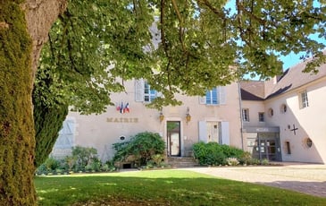 Moment d'histoire : parcours de résistant(e) déporté(e) par un témoin de 2ème génération