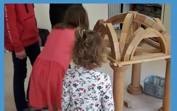 Visite jeune public "Dis, comment ça tient ?"