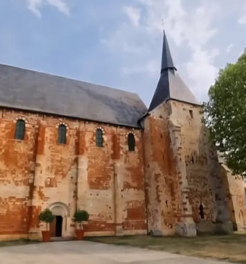 Visite de l'Église Saint Michel de Chârost