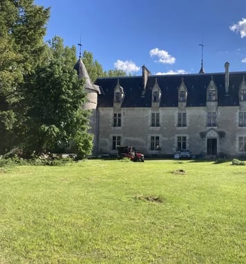 Visite du château de Chârost et de son Donjon