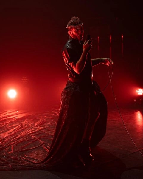 The Transition Pieces : Chant I : Gérald Arev Kurdian AKA Hot Bodies